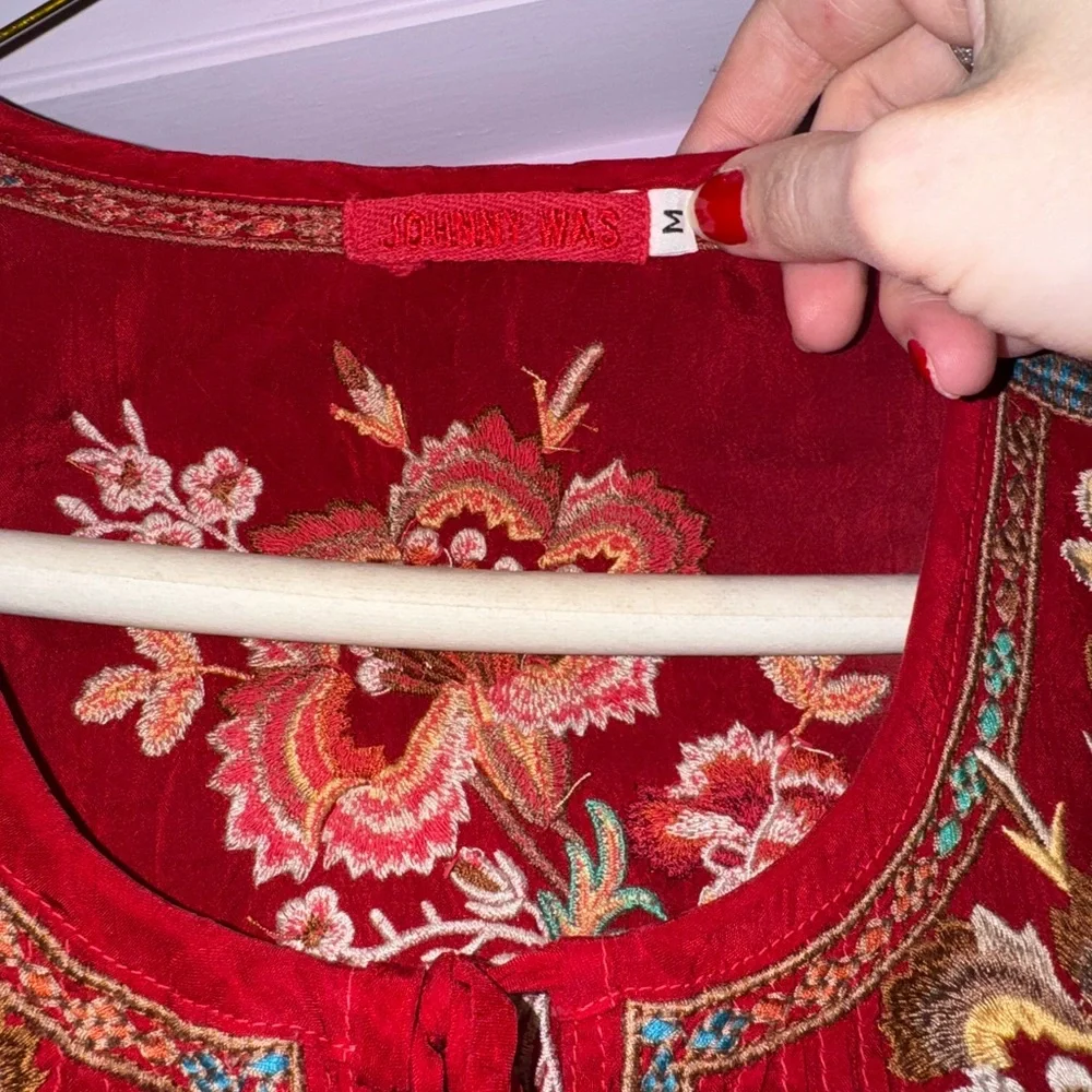 Johnny Was Size M Red Embroidered Women’s Blouse - Picture 5 of 8